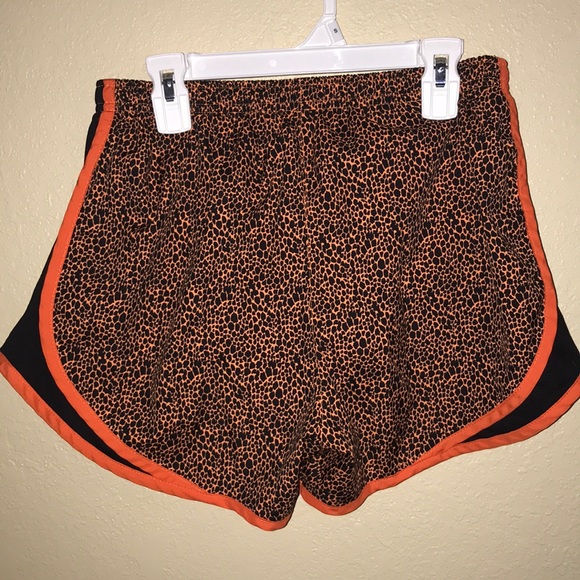 Nike Dry Fit Shorts - Picture 2 of 4